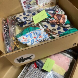 2カ所の病院へ寄贈いたしました。